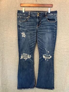 American Eagle Artist Flare Mid-Rise Jeans, size 14